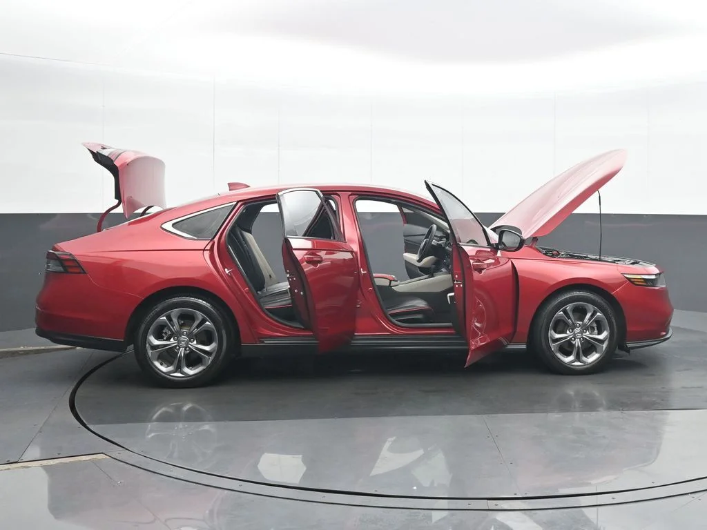 Used 2024  Honda EX image 36