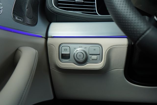 New 2026 MANUFAKTUR Moonlight White Metallic Mercedes-Benz AMG® GLE 53 4MATIC+ Coupe image 20