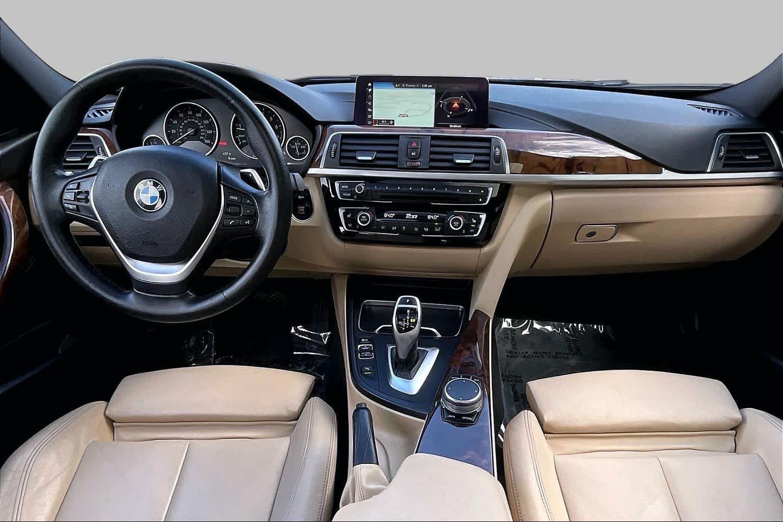 Used 2018 Mediterranean Blue Metallic BMW 330i xDrive image 15