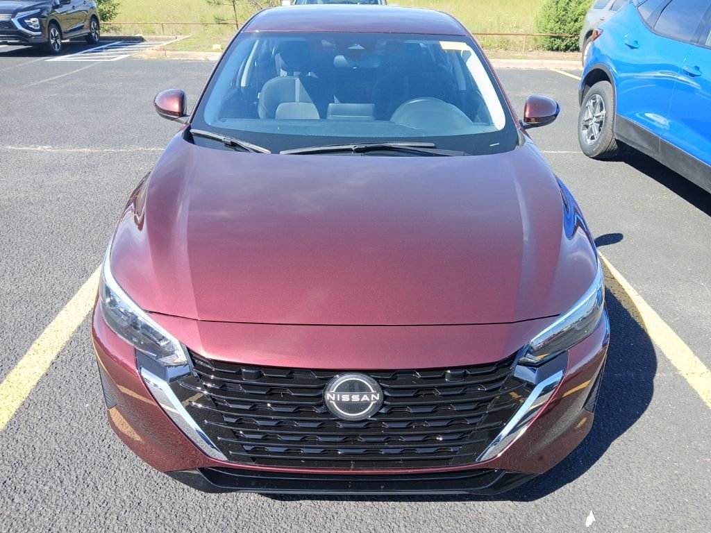 2025 Nissan Sentra SV CVT's photo
