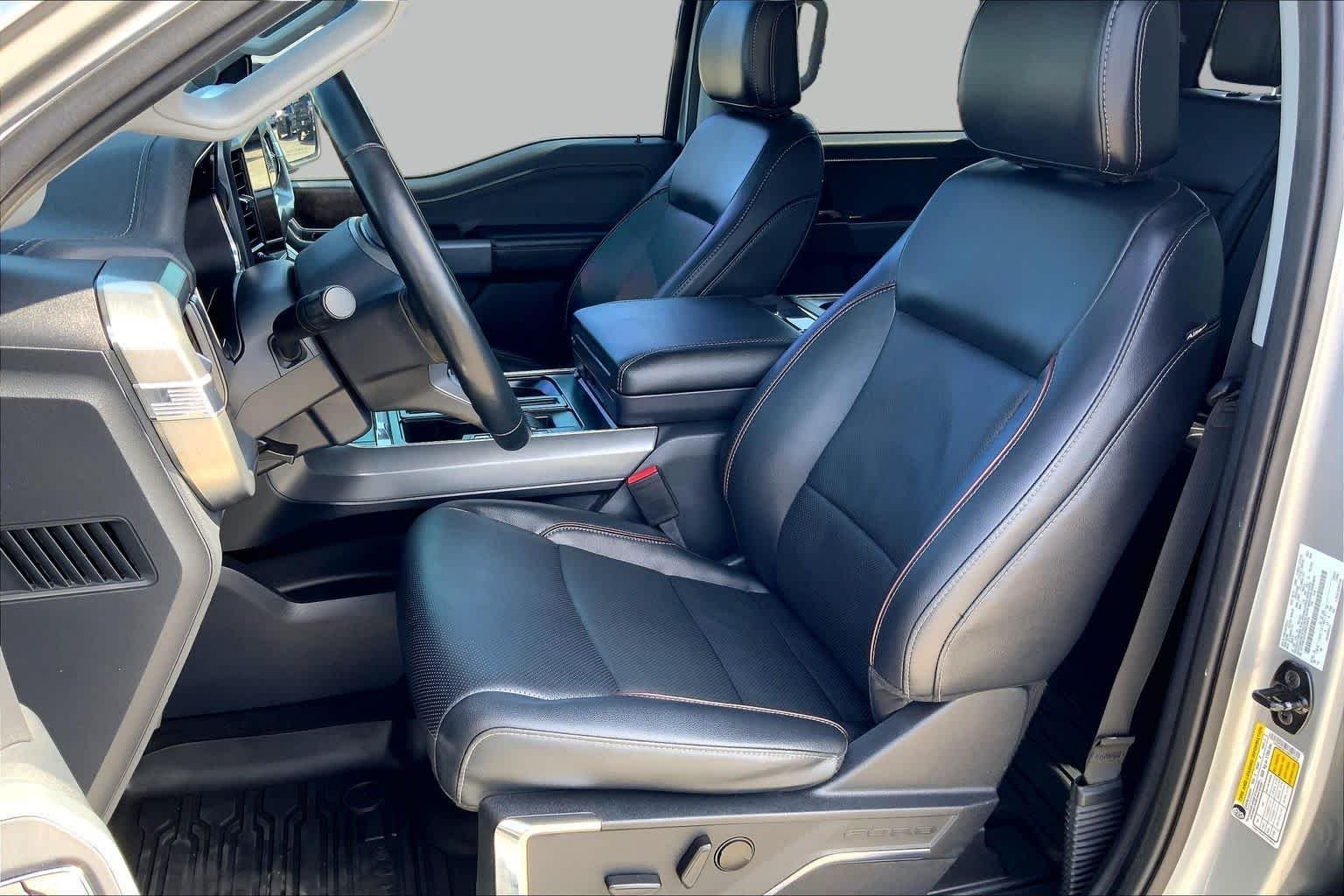 Used 2023 Iconic Silver Metallic Ford LARIAT image 8
