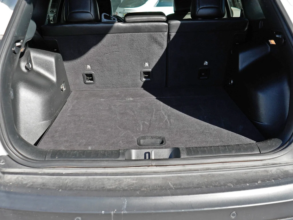 Used 2023 Bright White Clearcoat Jeep Altitude Lux image 20