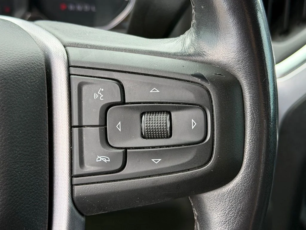 Used 2021 Silver GMC SLE image 15