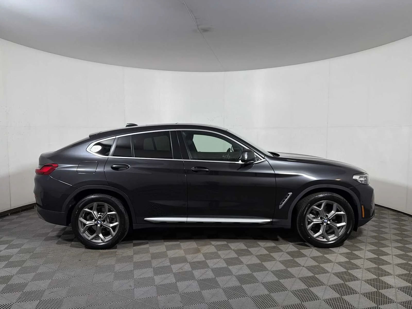 2024 BMW X4 30i - Photo 7