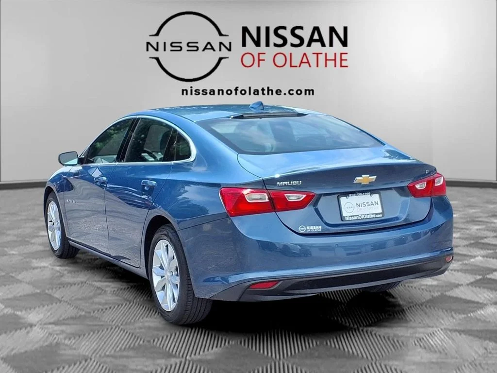 Used 2024 Blue Chevrolet LT image 3