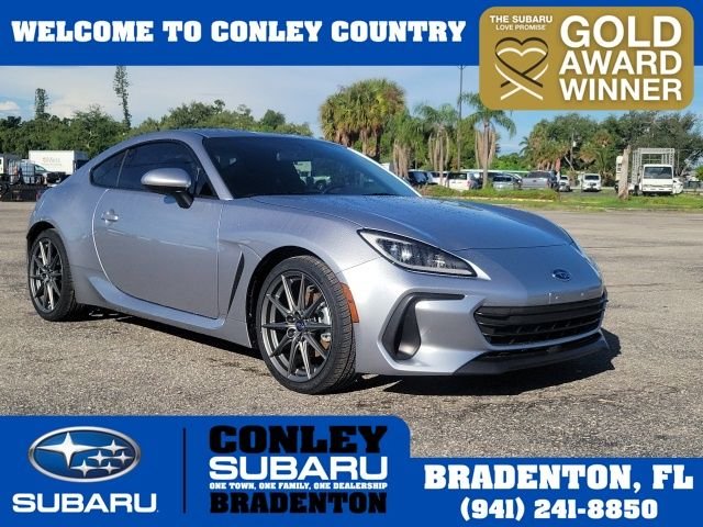 Used 2023 Silver Subaru Limited image 1