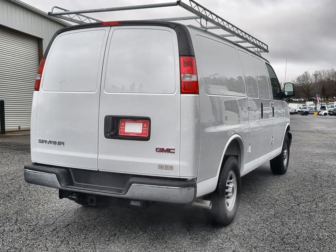New 2025 Summit White GMC Work Van image 8