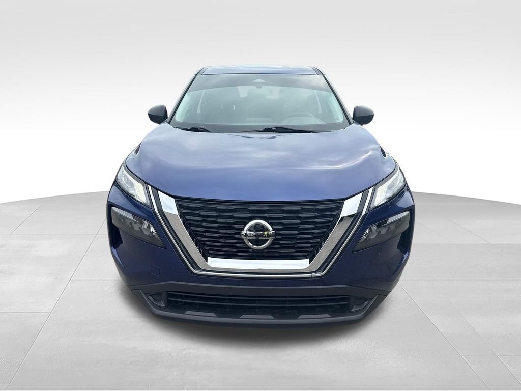 Used 2021 Blue Nissan S image 8