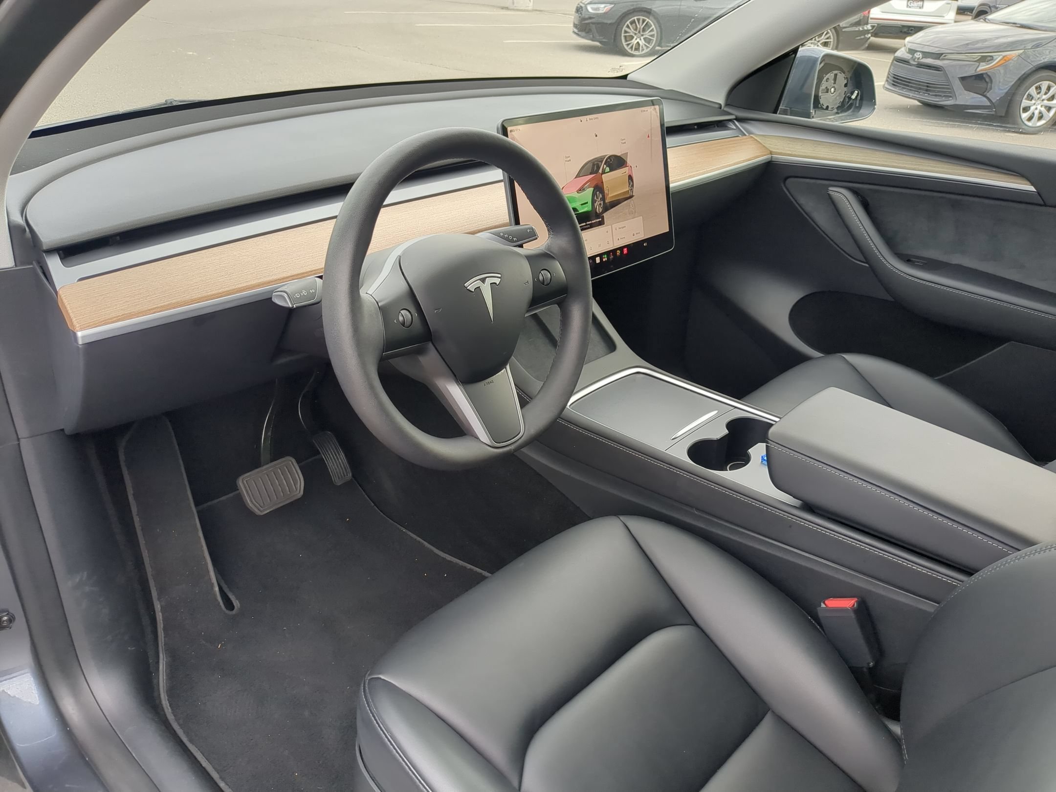 Used 2023  Tesla Long Range image 14