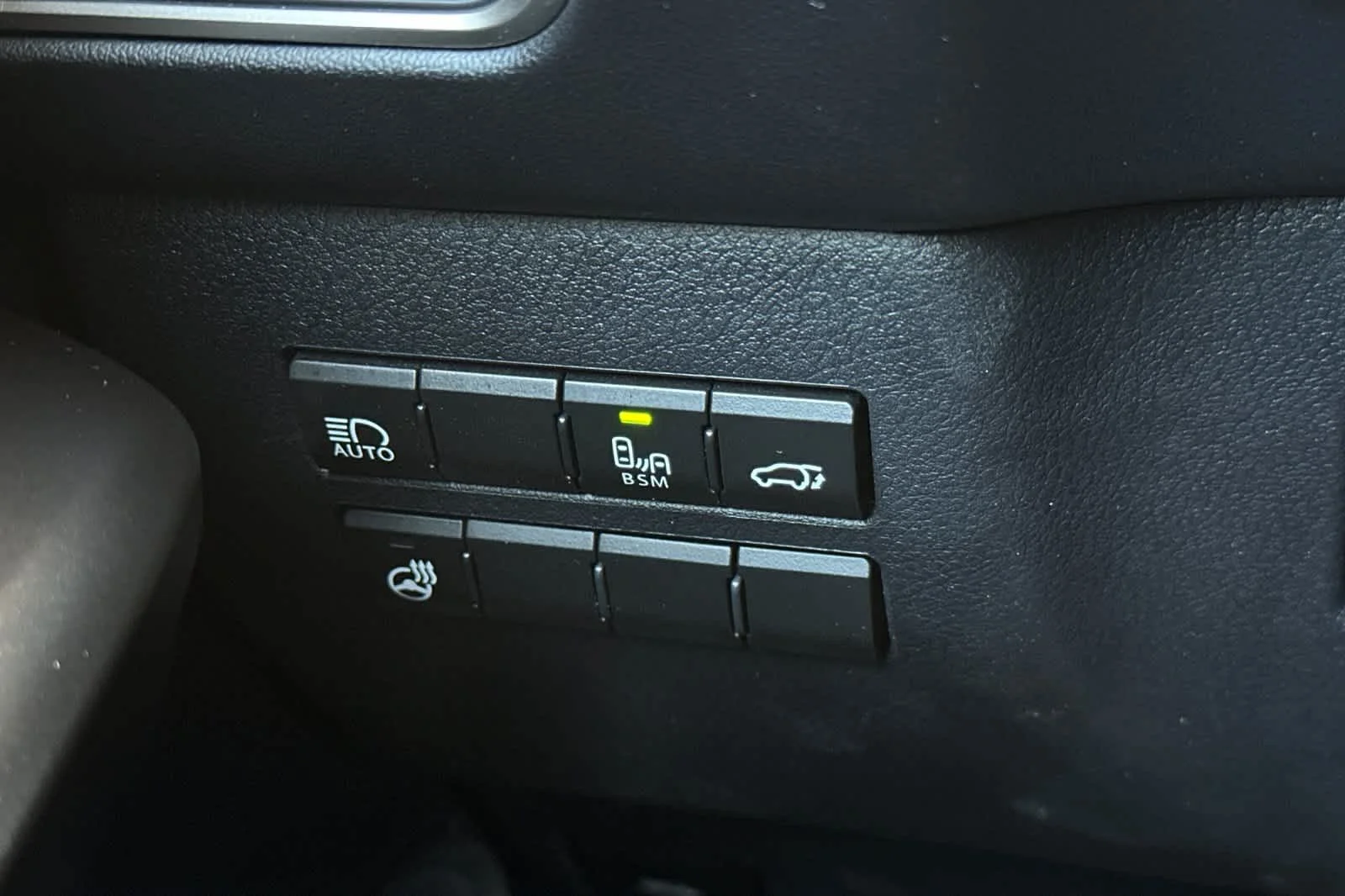 Used 2021 Atomic Silver Lexus  image 30