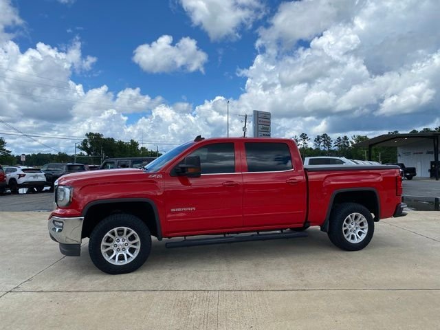 Used 2017 Red GMC SLE image 3
