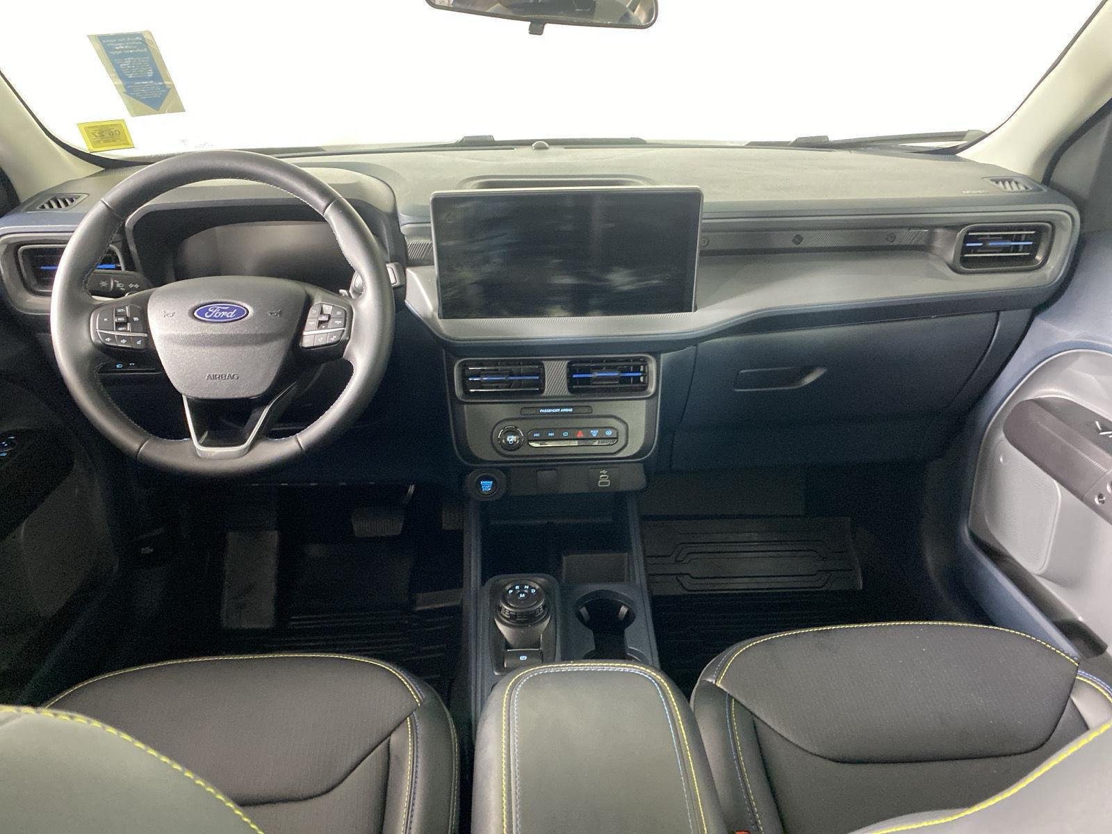 Used 2025 Oxford White Ford Lobo image 32