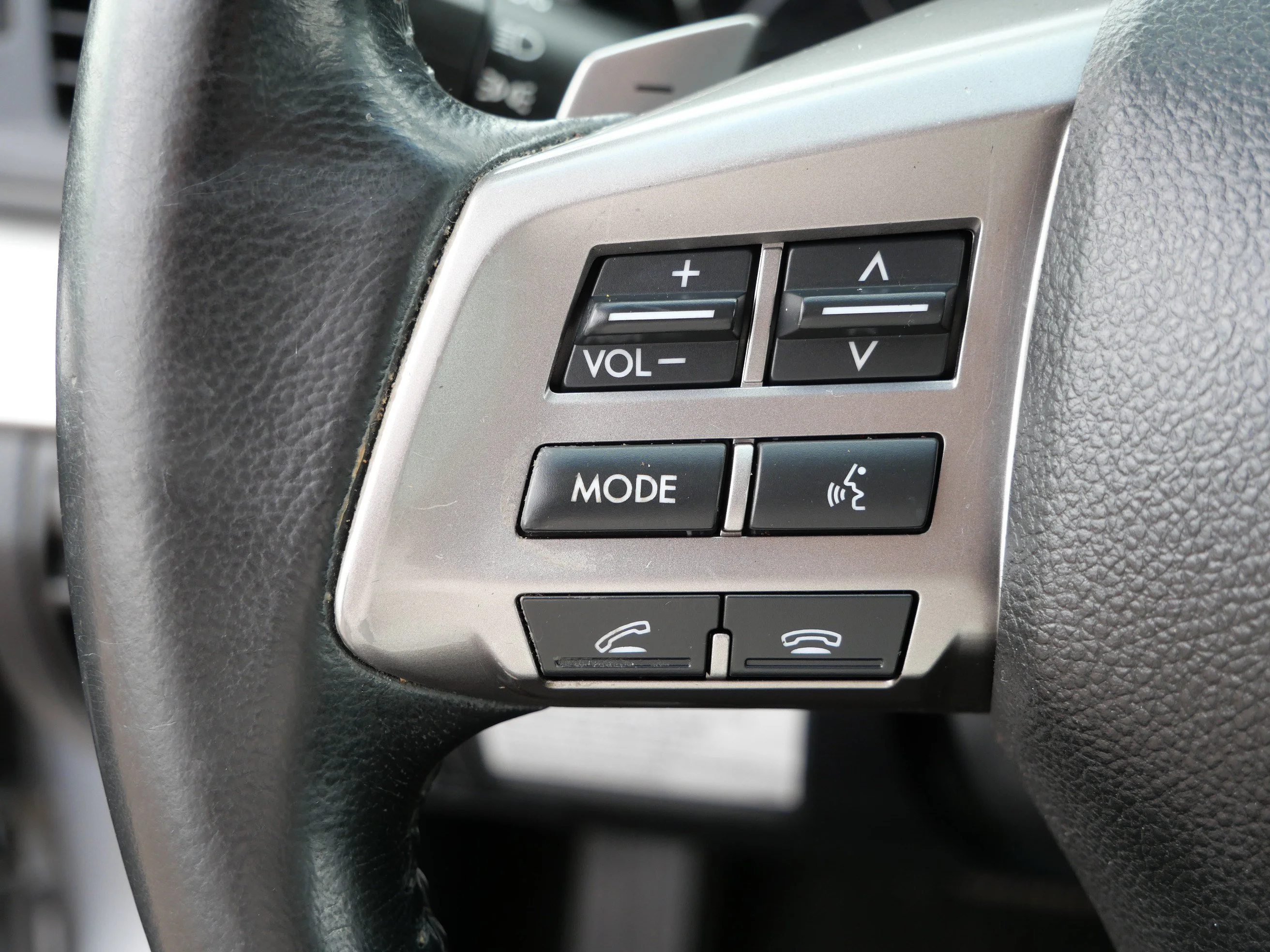 Used 2012 Ice Silver Metallic Subaru 2.5i Premium image 28