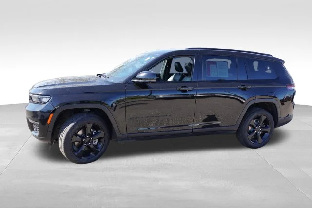 Certified Used 2025 Black Jeep Limited image 10