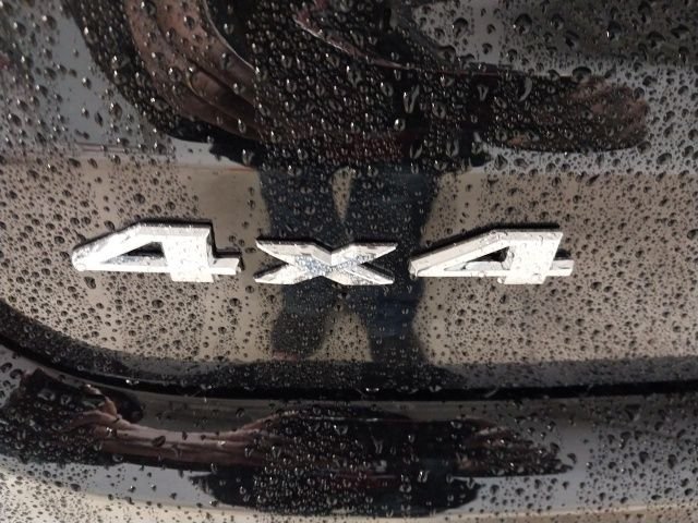 New 2026 Diamond Black Crystal Pearl-Coat Exterior Paint Jeep Latitude image 21