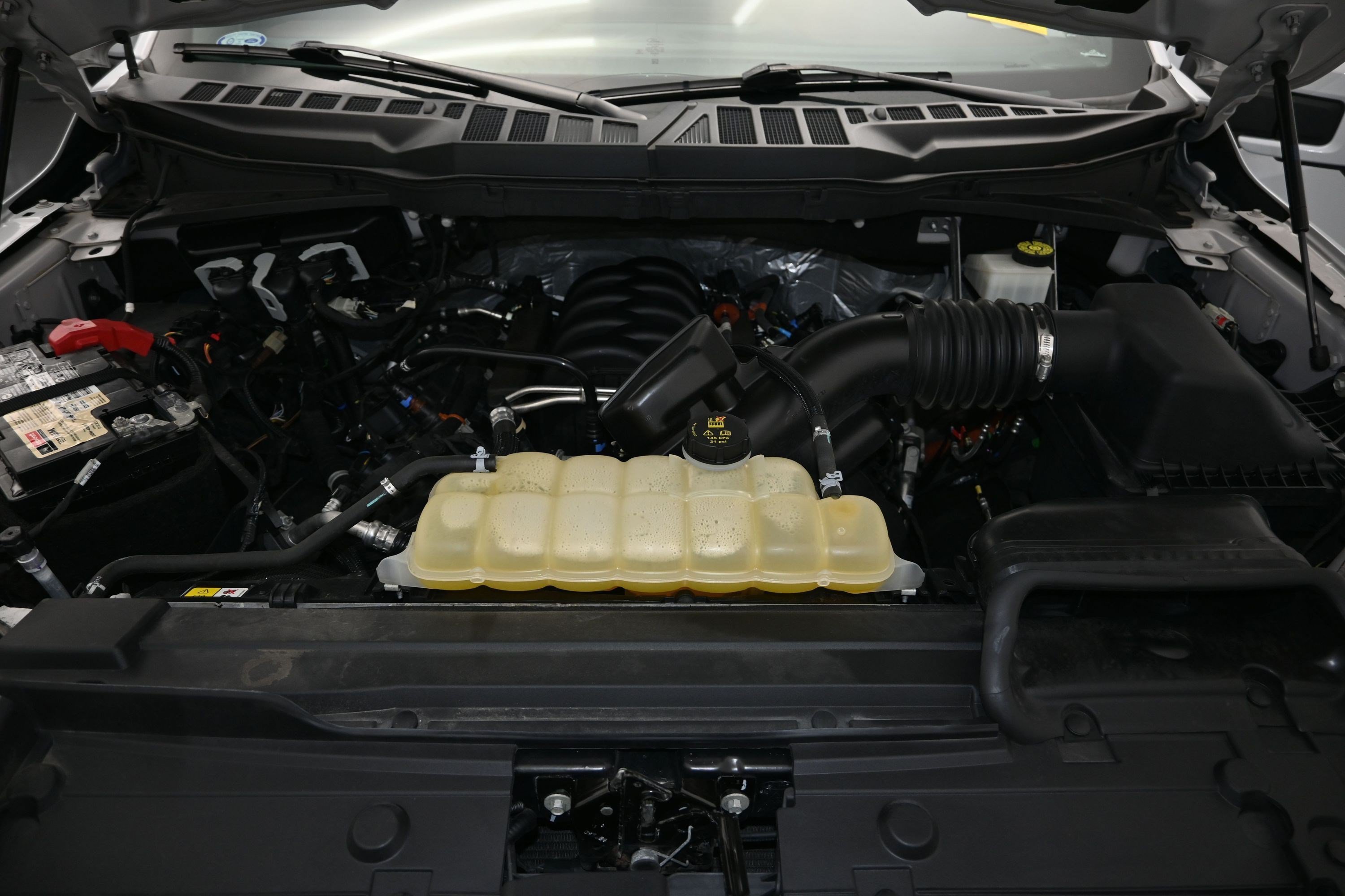 Certified Used 2021 White Metallic Ford LARIAT image 15