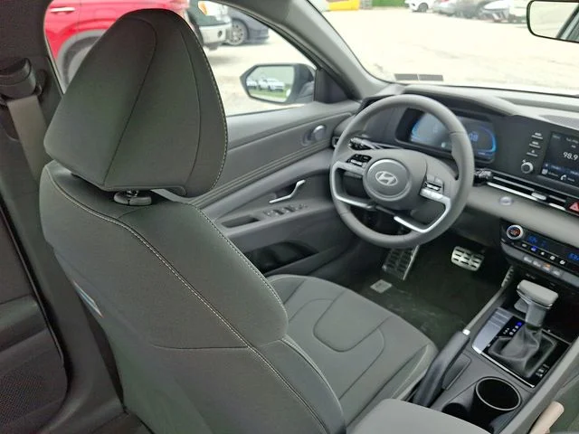 New 2026 White Hyundai SEL Sport image 9