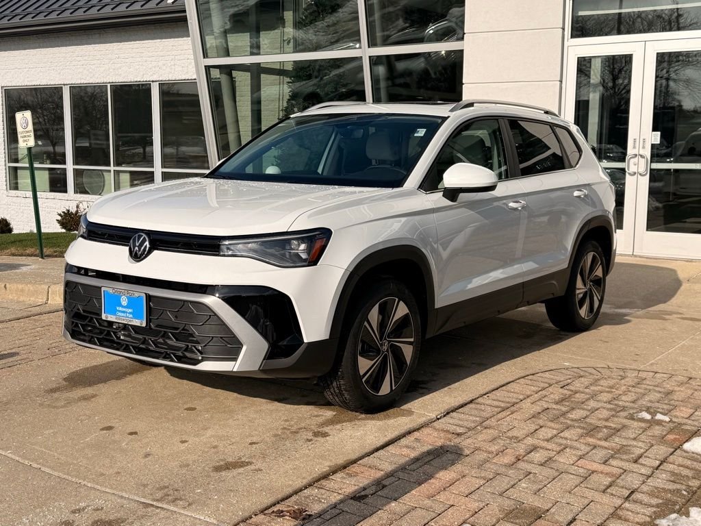 New 2026 Pure White Volkswagen 1.5T SE image 4