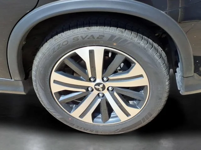 Used 2024  Mitsubishi S image 27