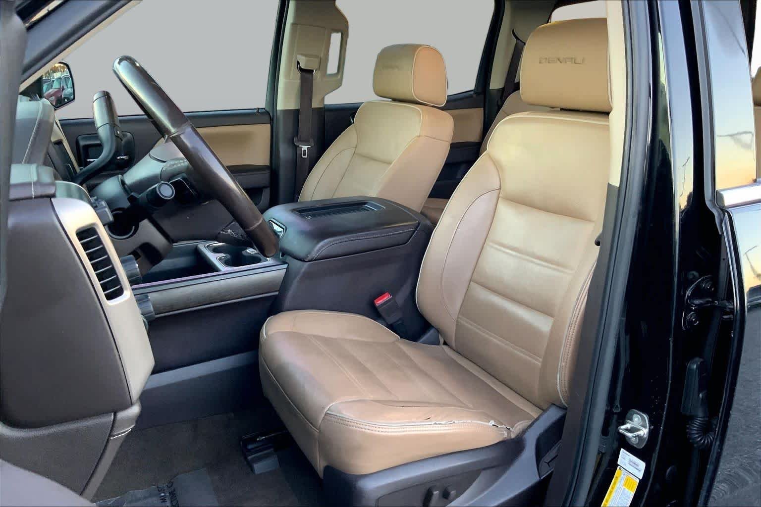 Used 2018 Onyx Black GMC Denali image 6