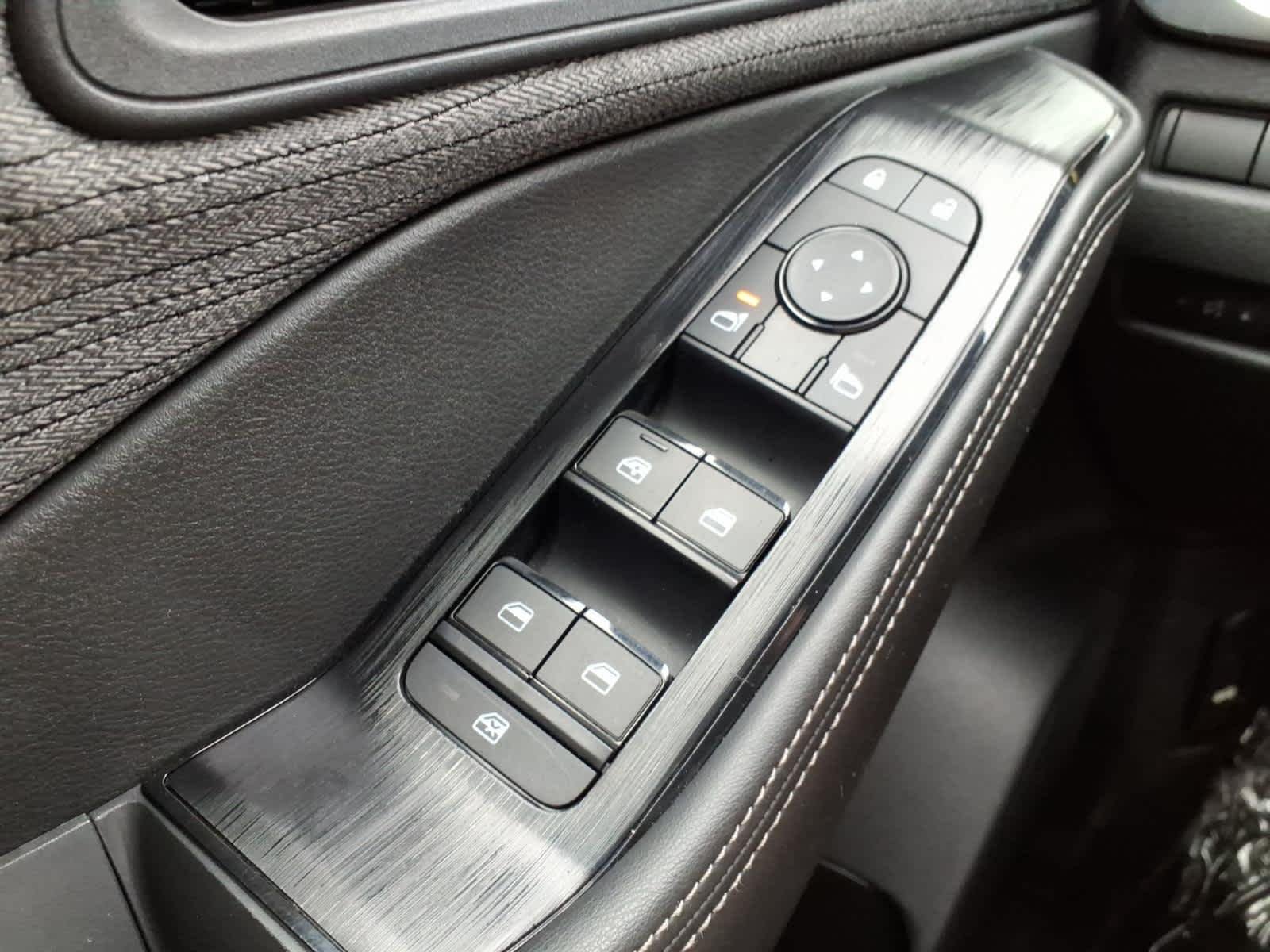 Used 2022 Gun Metallic Nissan SV image 18