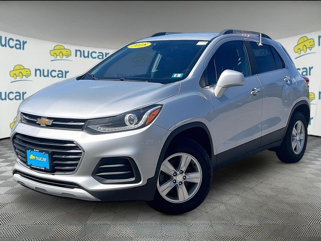 Used 2018 Silver Chevrolet LT image 3