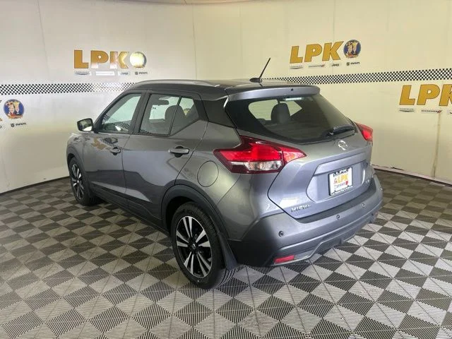 Used 2020 Gun Metallic Nissan SV image 6