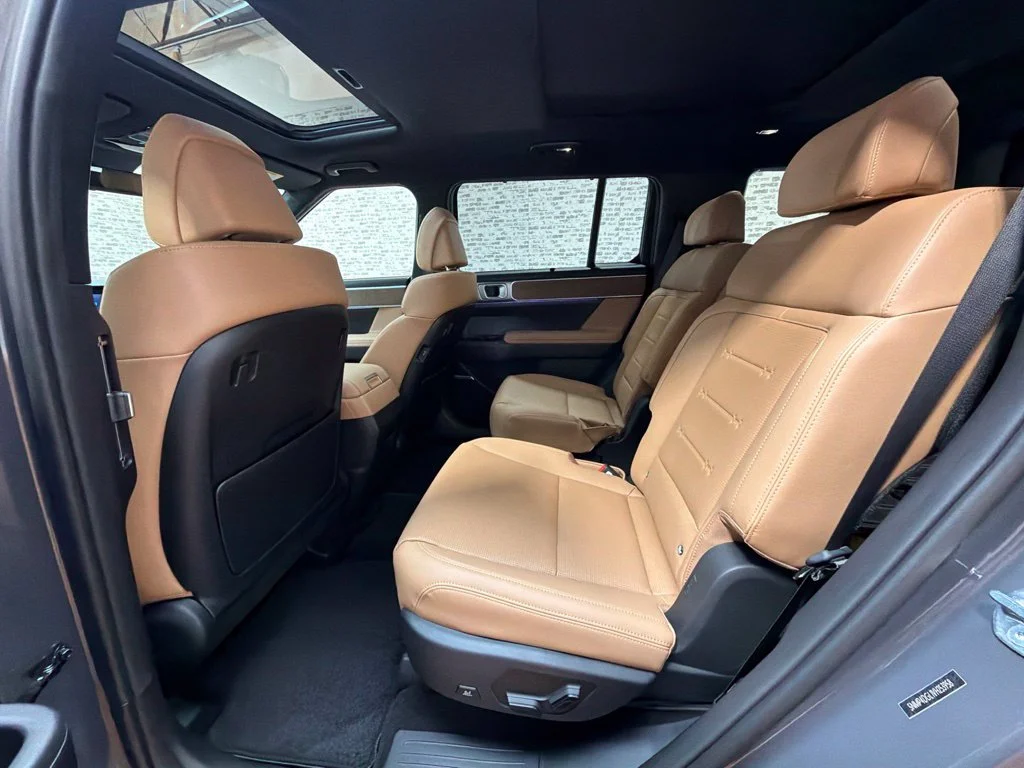 New 2027 Ecotronic Gray Hyundai Limited image 15