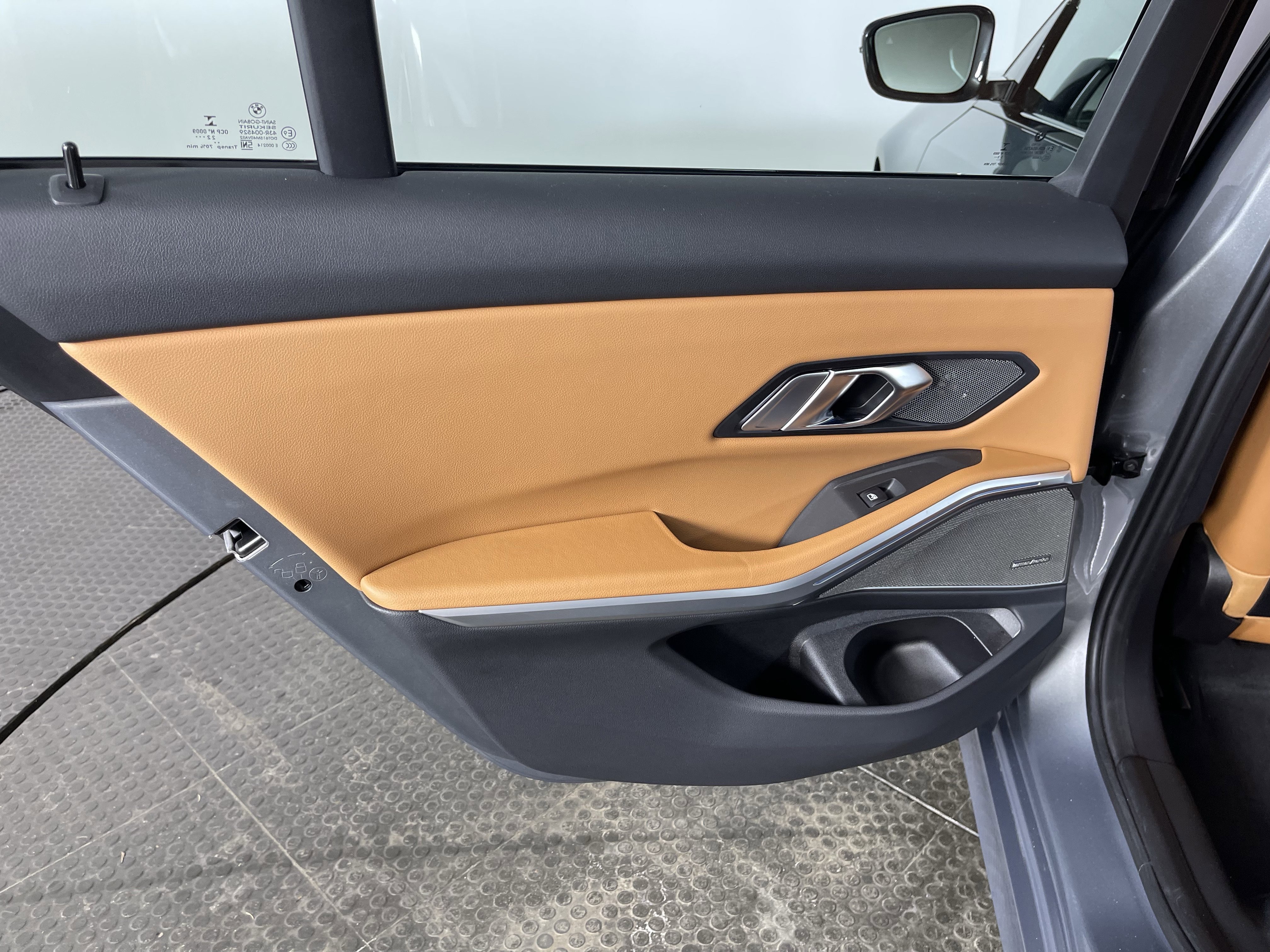 Used 2023 SKYSCRAPER GREY M BMW 330i xDrive image 16