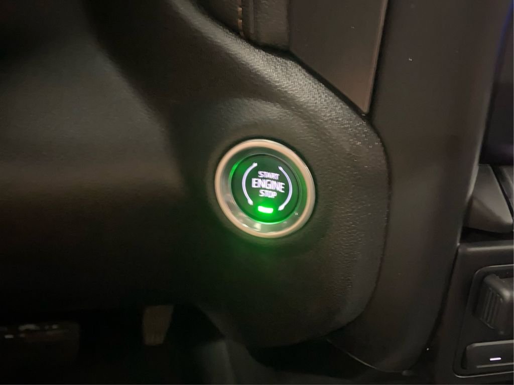 Used 2020 Blue GMC AT4 image 21