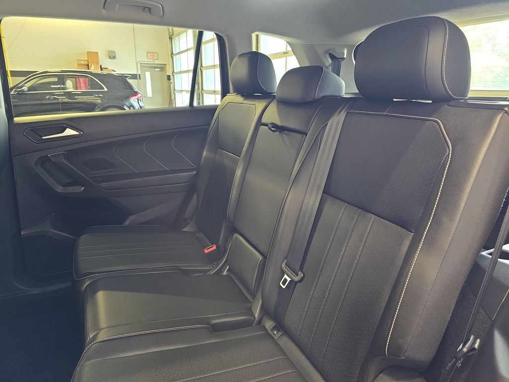 Used 2023 Black Volkswagen 2.0T SE image 15