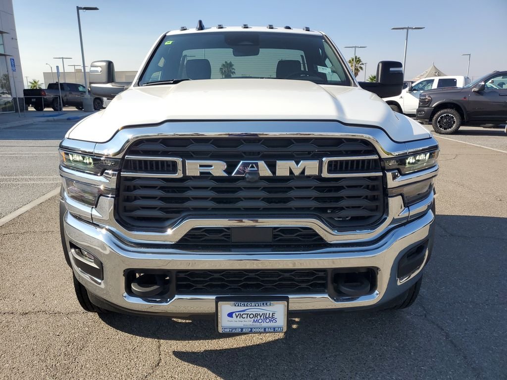 New 2025 Bright White Clear-Coat Exterior Paint RAM Tradesman image 8