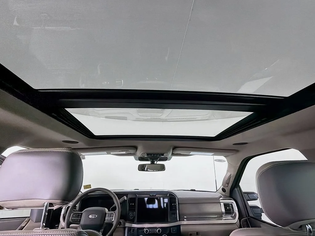 Used 2025  Ford XL image 15