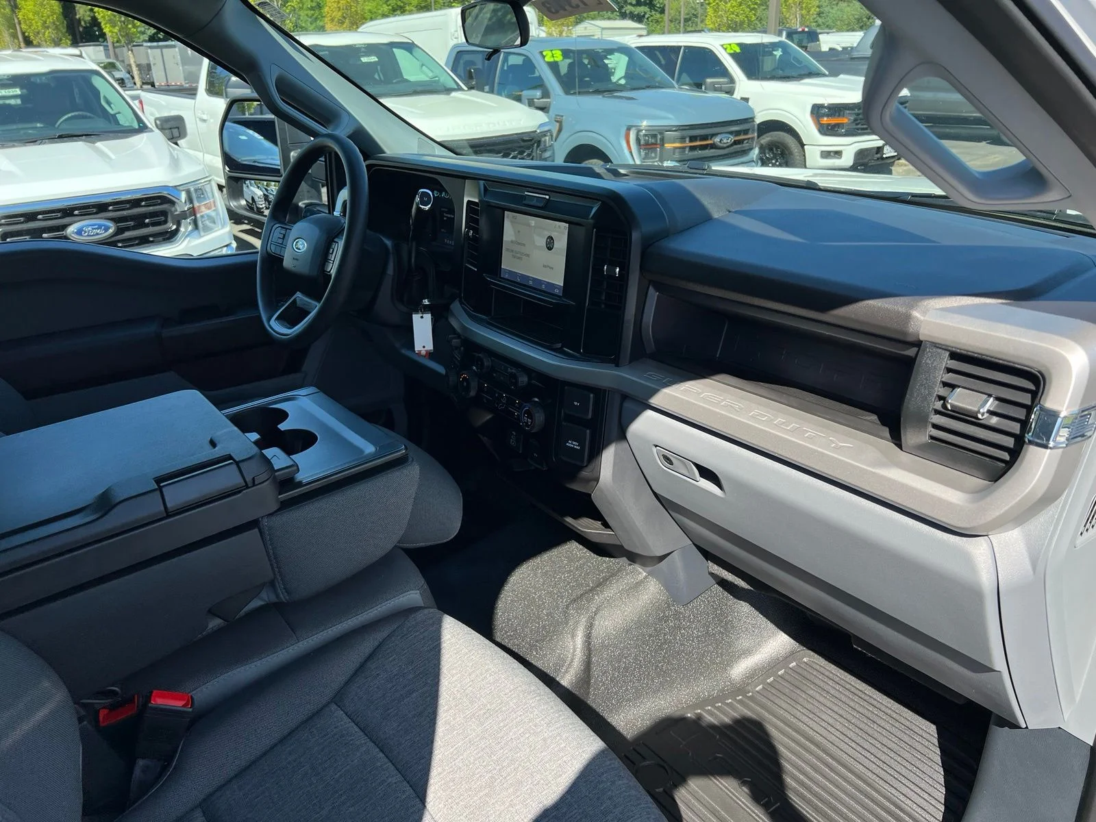 Used 2025 White Ford XLT image 16