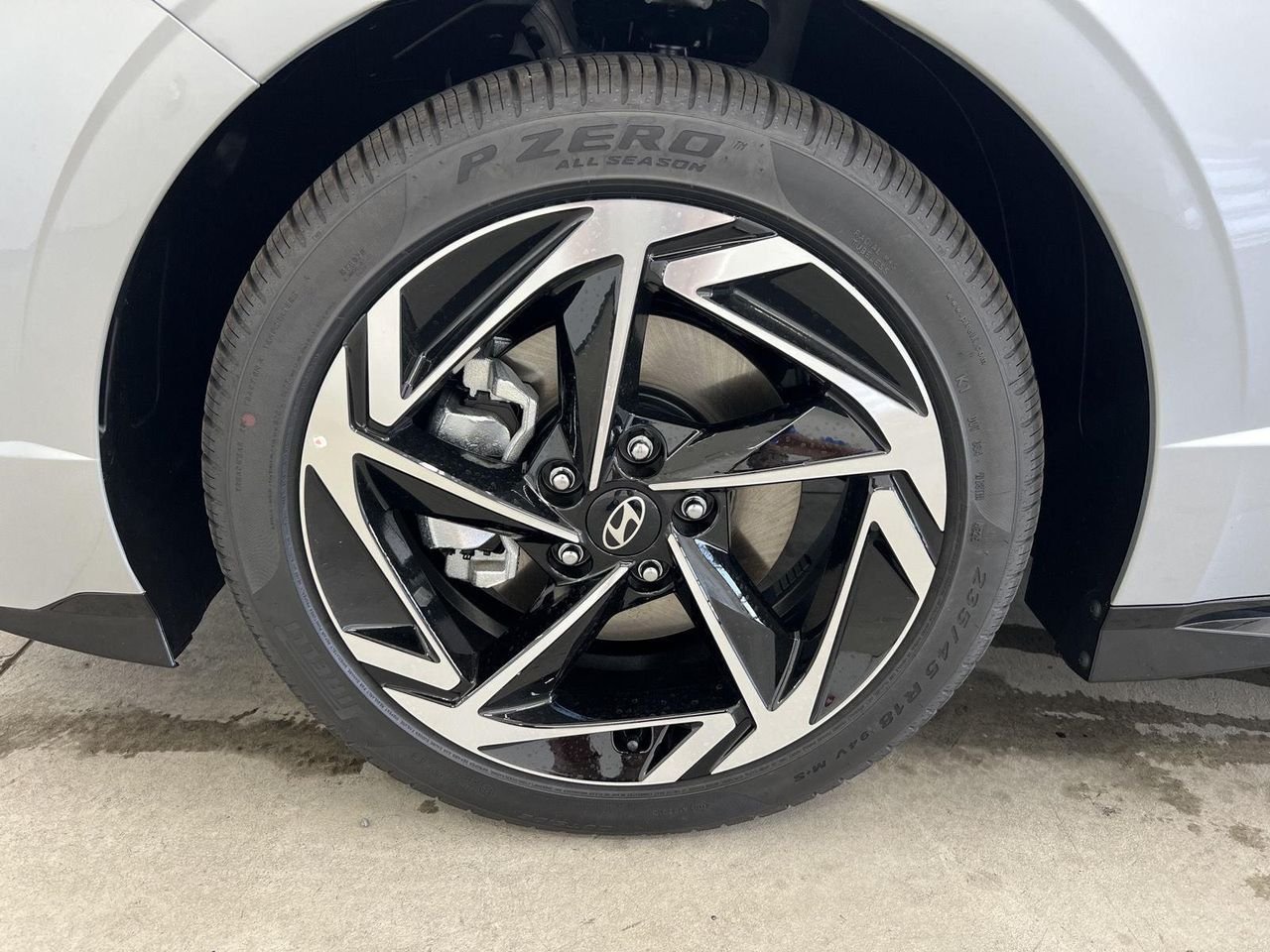 New 2026 Aero Silver Hyundai SEL Sport image 7