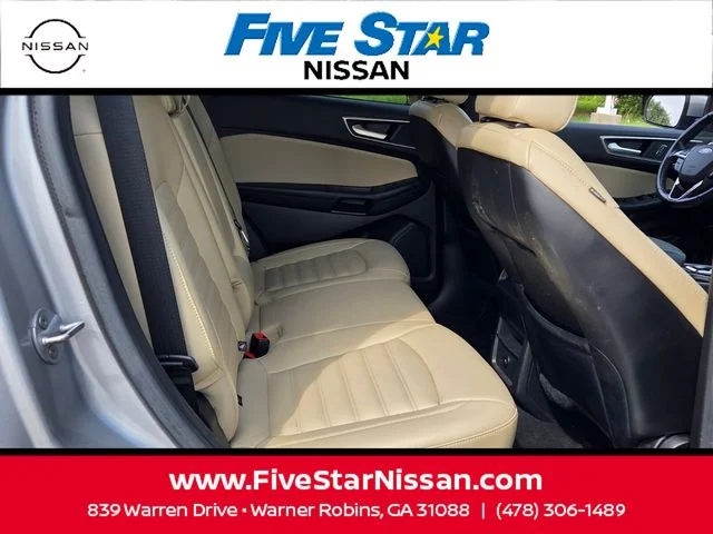 Used 2023 Silver Ford SEL image 15