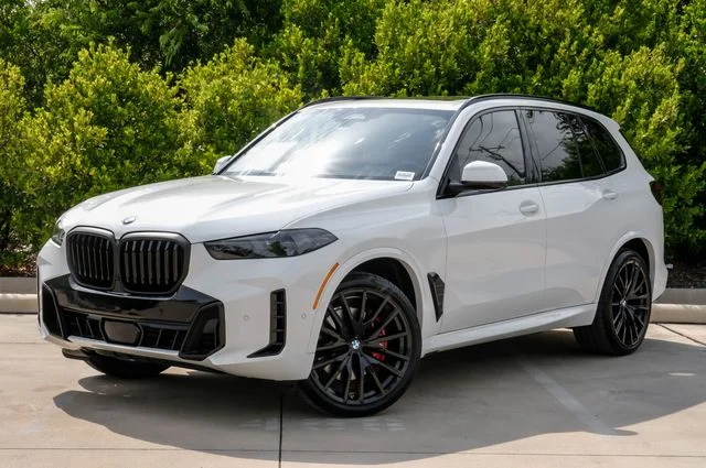 Used 2026 Alpine White BMW xDrive40i image 2