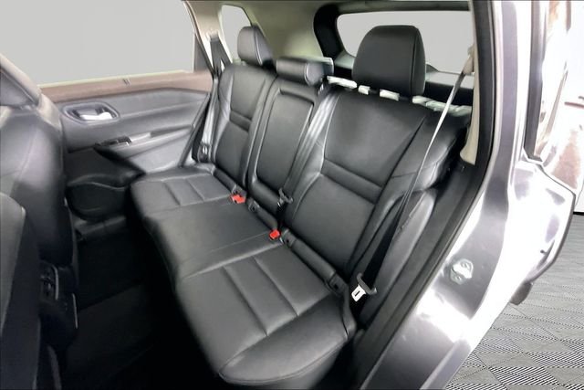 Used 2022 Gray Nissan SV image 21
