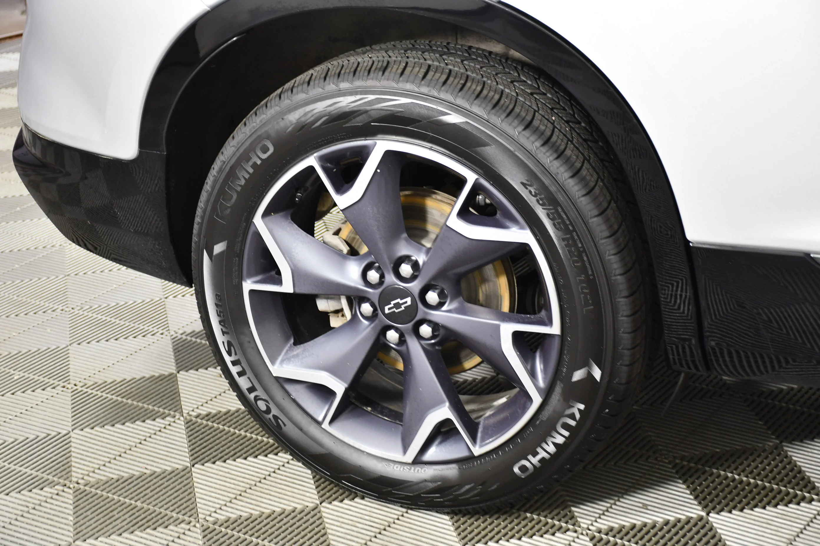 Used 2022 Silver Ice Metallic Chevrolet RS image 54
