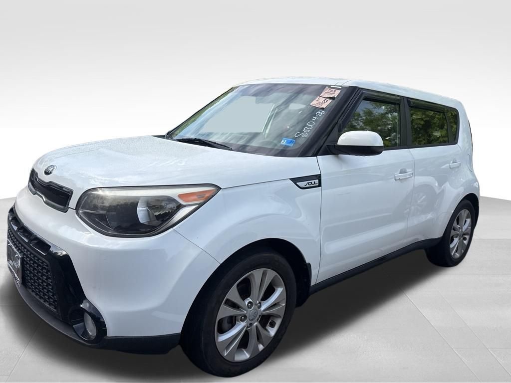 Used 2016 White Kia Plus image 16