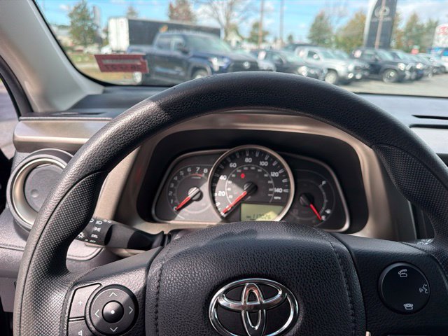 Used 2015 Black Toyota LE image 12