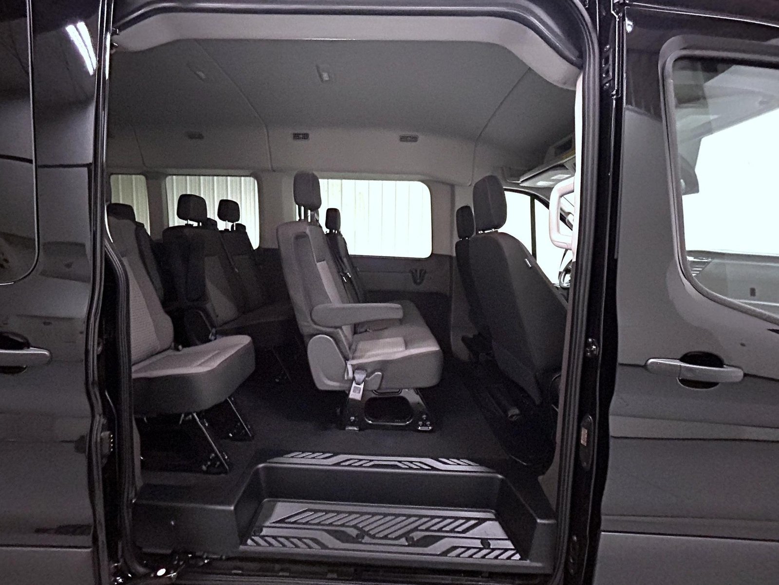 Used 2025 Black Ford XLT image 17
