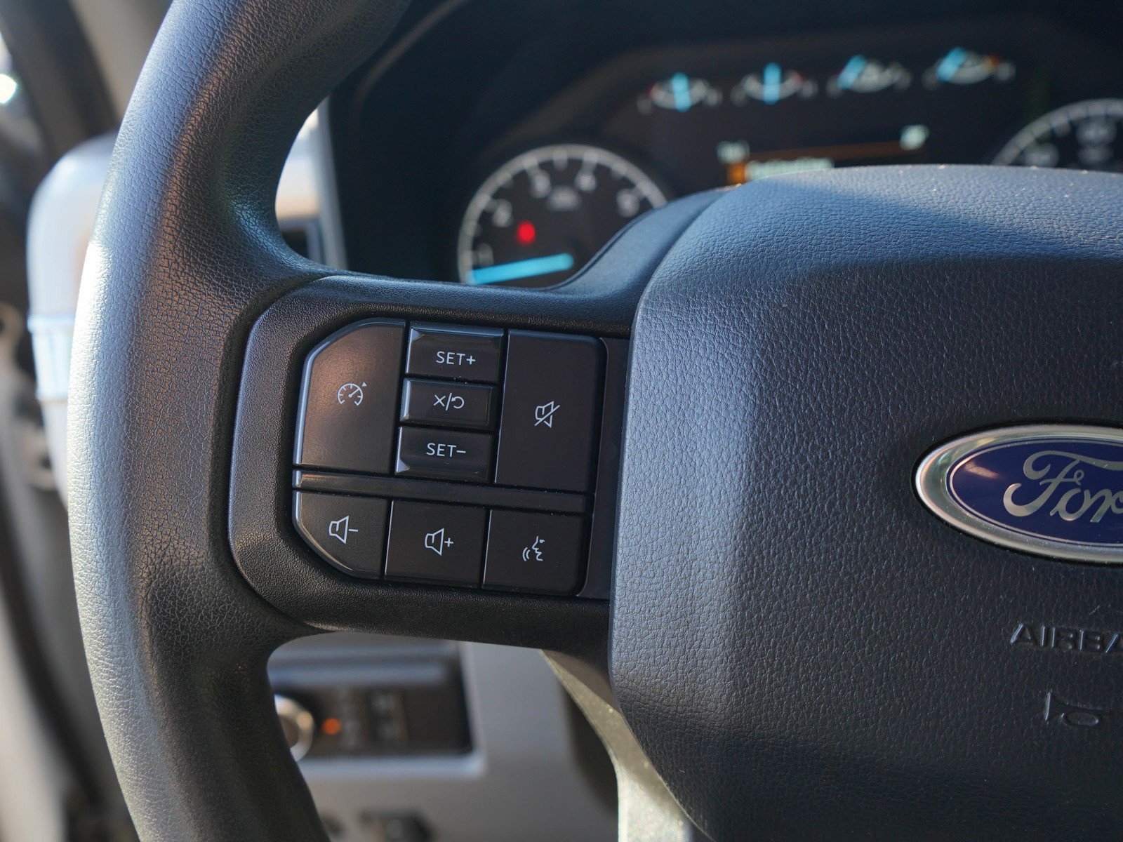 Used 2023 Oxford White Ford Xlt image 26