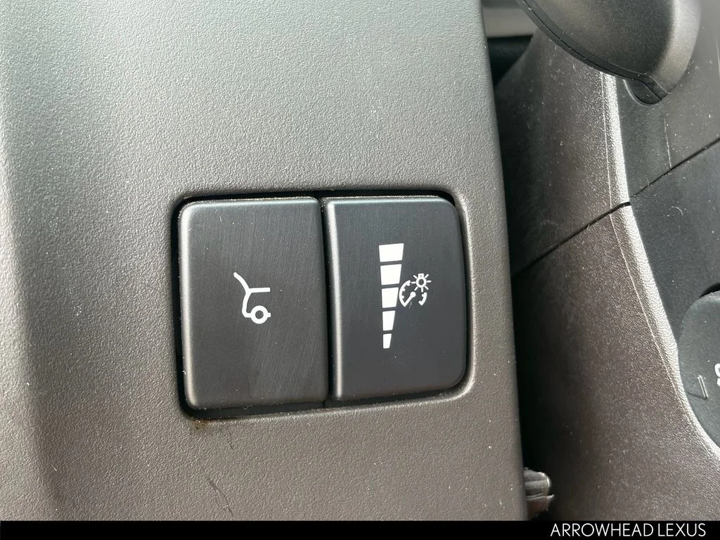 Used 2019 White Ford SEL image 27