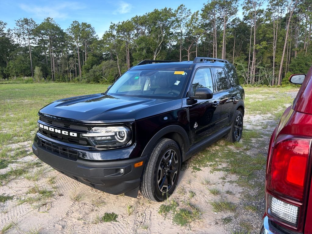 Used 2023 Black Ford Outer Banks image 1