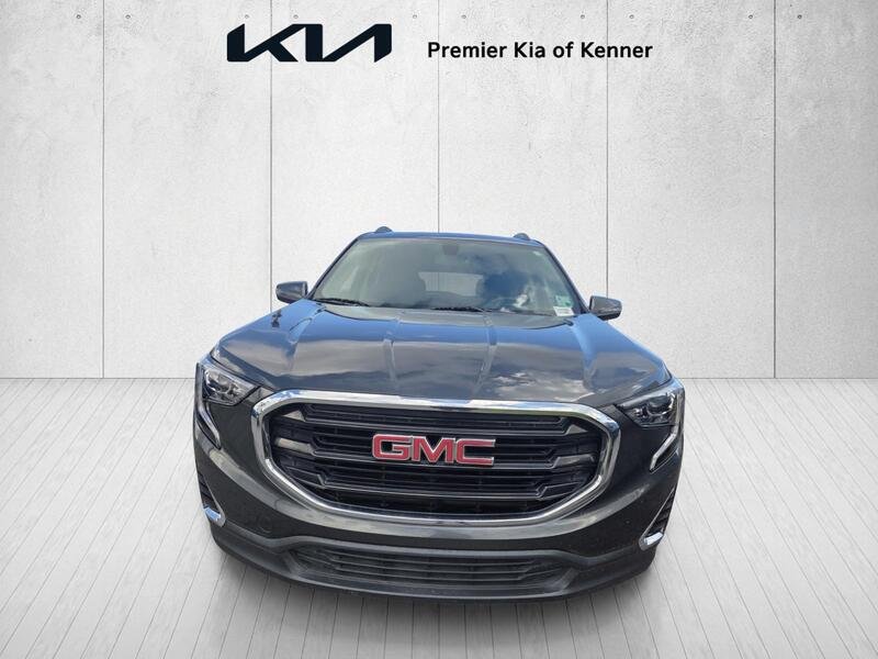 Used 2019 Gray GMC SLE image 8