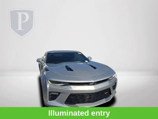 Used 2018 SILVER ICE METALLIC Chevrolet 2SS image 16