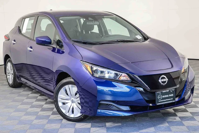 2025 Nissan Leaf S