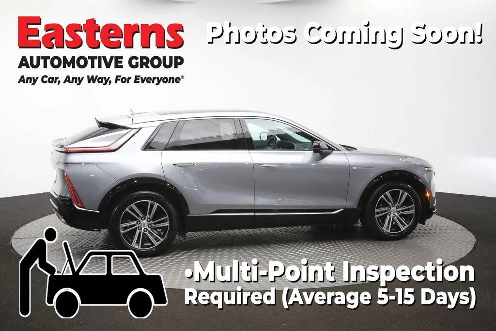 Used 2024 Silver Cadillac Luxury image 45