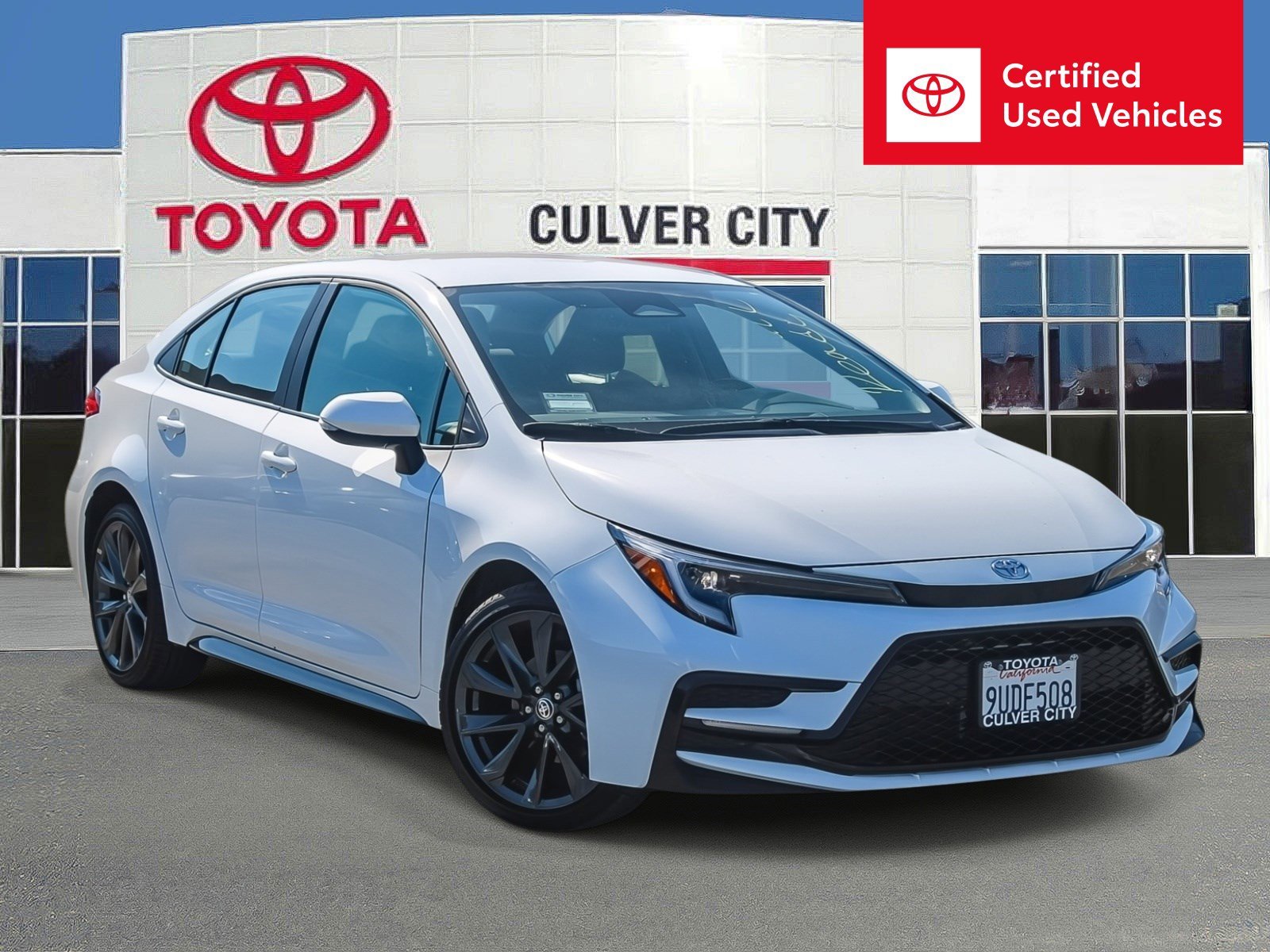 2025 Toyota Corolla SE CVT's photo